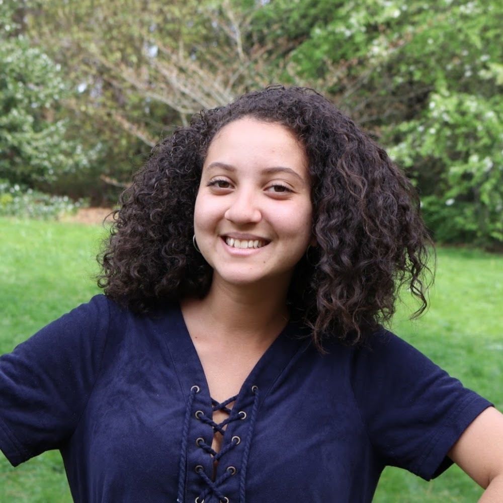 Meet your Posher, Maya